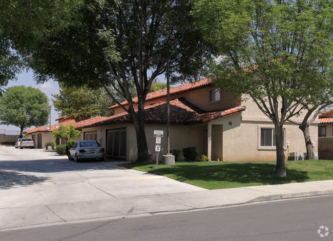 Building Photo - 28378 Encanto Dr