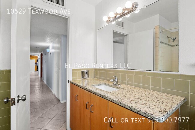 Building Photo - 10529 Texwood Ave