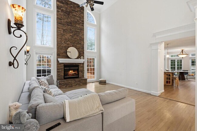 Building Photo - 4924 Berkshire Woods Dr