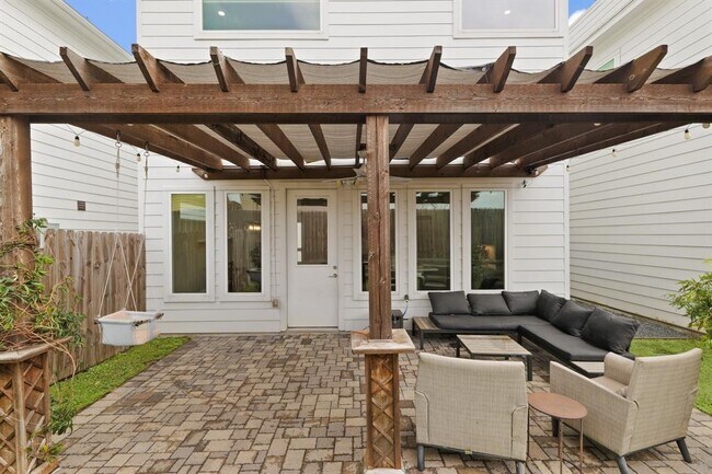 Building Photo - 5415 Robusto Pl