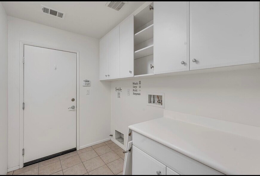 Building Photo - 4731 W Avenue J4