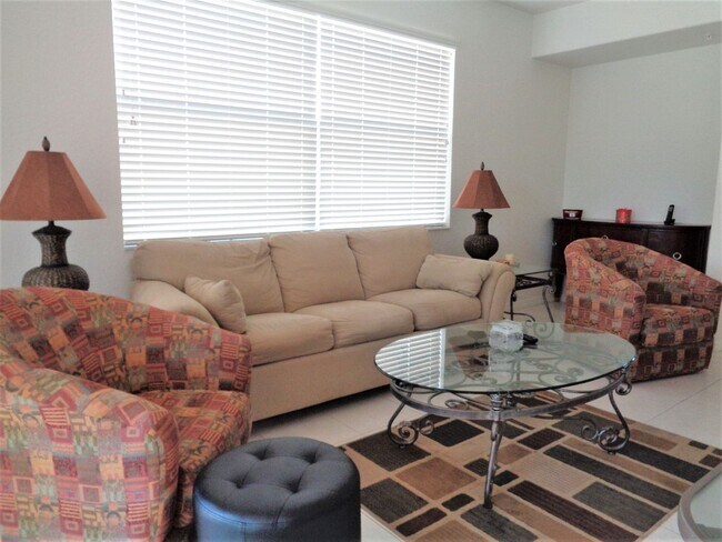 Building Photo - 4430 Corso Venetia Blvd