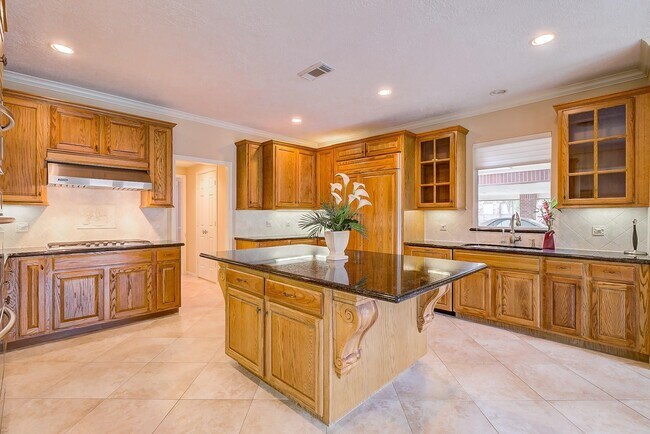 Building Photo - 17323 Jackson Pines Dr