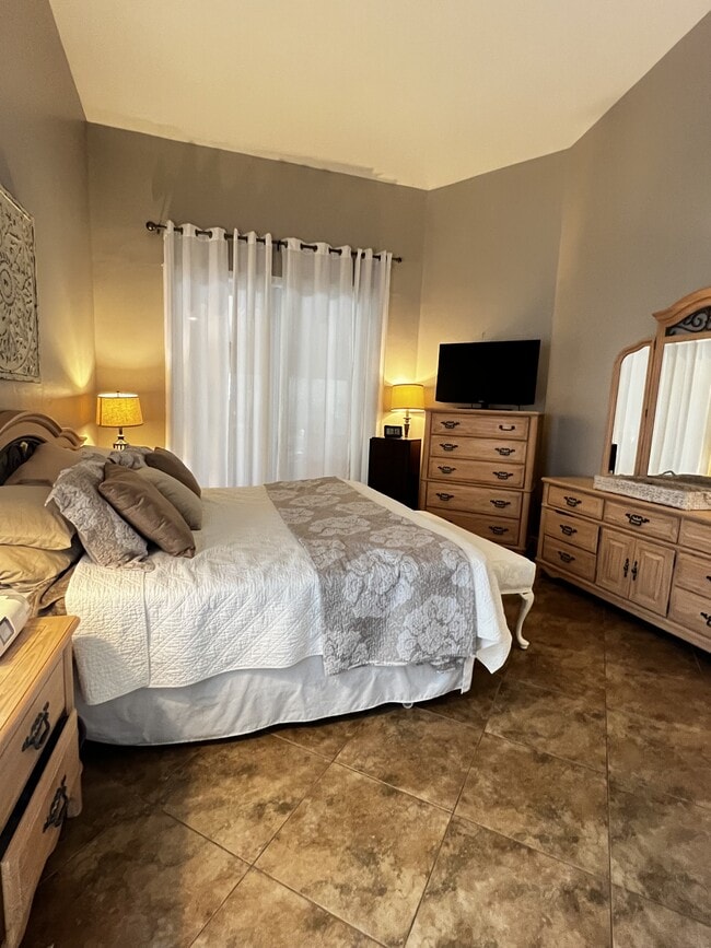 Building Photo - 9421 Old Hickory Cir