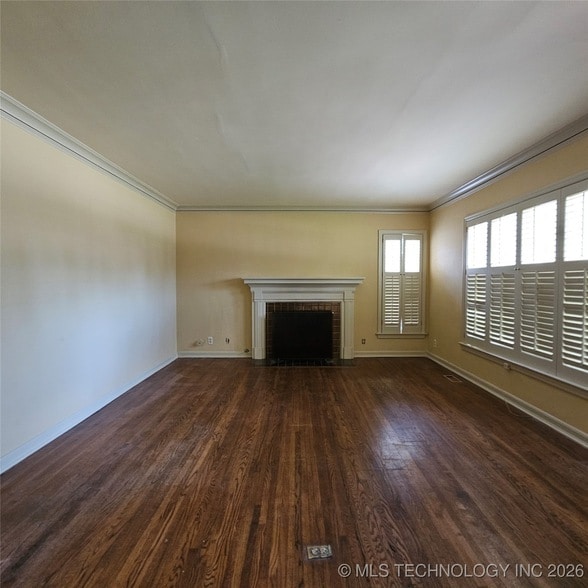 Building Photo - 2442 E 19th St