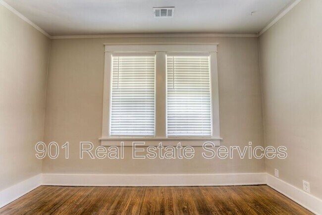 Building Photo - 498 Lundee St