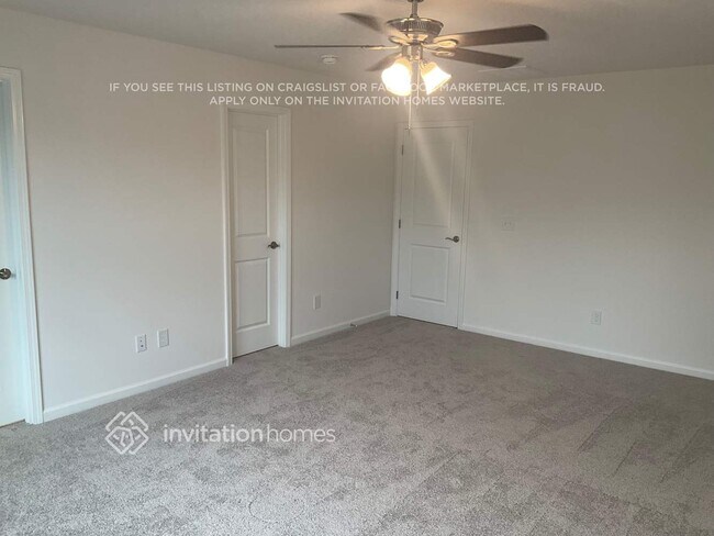 Building Photo - 430 Jet Strm Dr