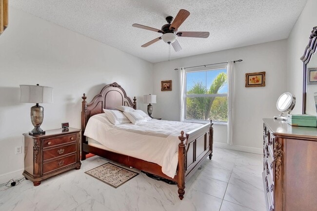 Building Photo - 3317 Tuscany Way