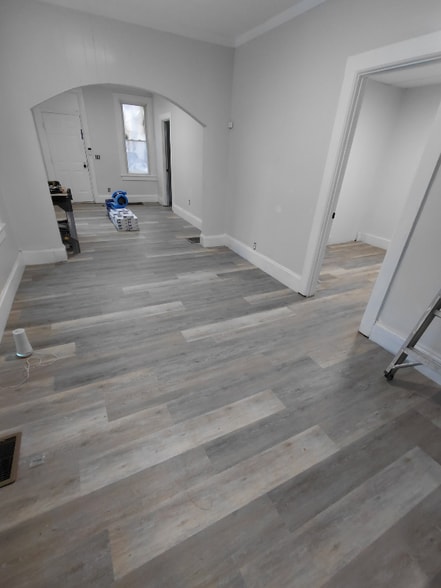 Building Photo - 220 Wasaon St