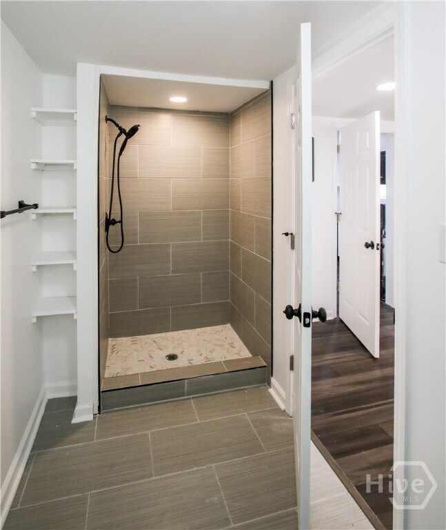 Building Photo - 1904 E 51st St