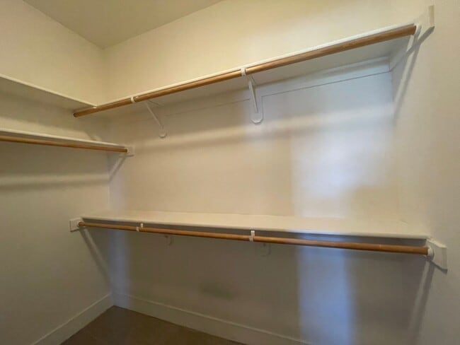 Building Photo - Incredible 2 Bed 1.5 Bath + Den  in N Portland near Peninsula Park! A/C and More!