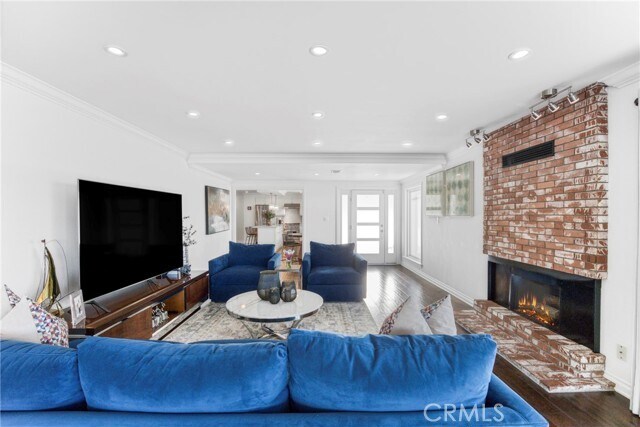 Building Photo - 2461 Allanjay Pl