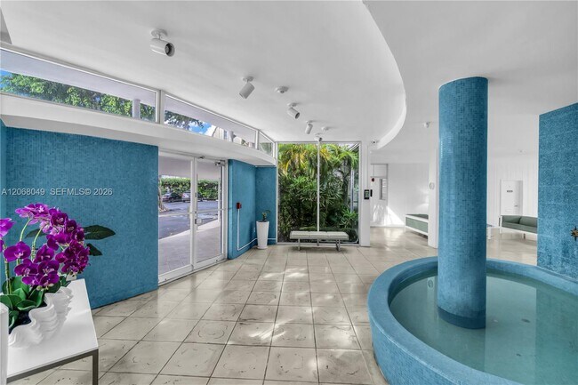 Building Photo - 9101 E Bay Harbor Dr