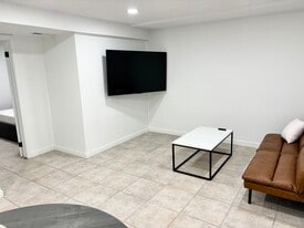 Building Photo - 9425 S Tramway Dr