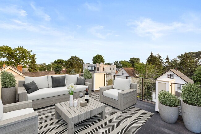 Building Photo - 57 Lincoln Ave