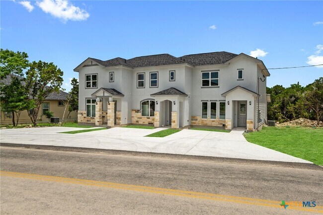Building Photo - 2820 Puter Creek Rd