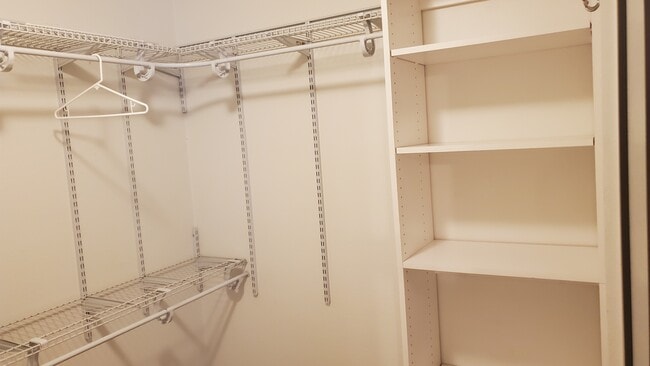 Building Photo - 26721 Linnet Ct