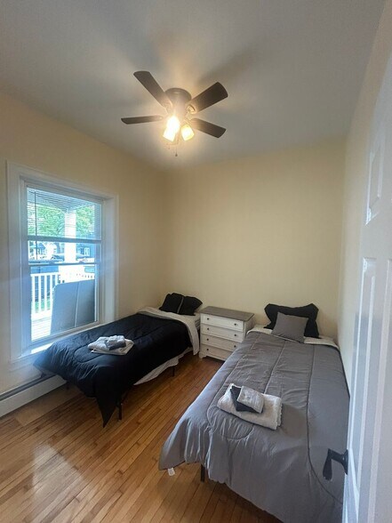 Building Photo - 416 Pearl St