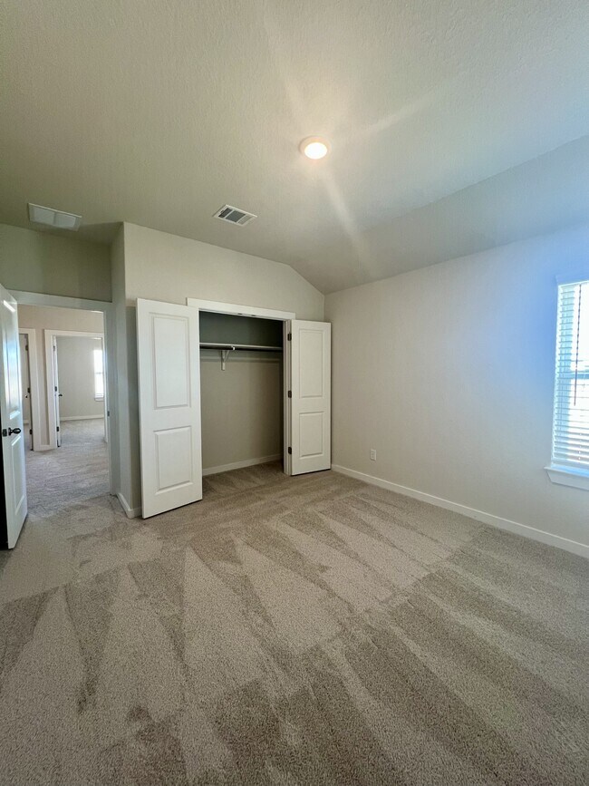 Building Photo - 14438 Inspiration Pt