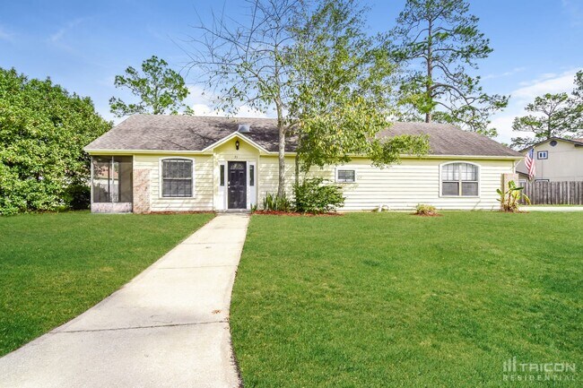 Primary Photo - 71 Naugatuck Dr