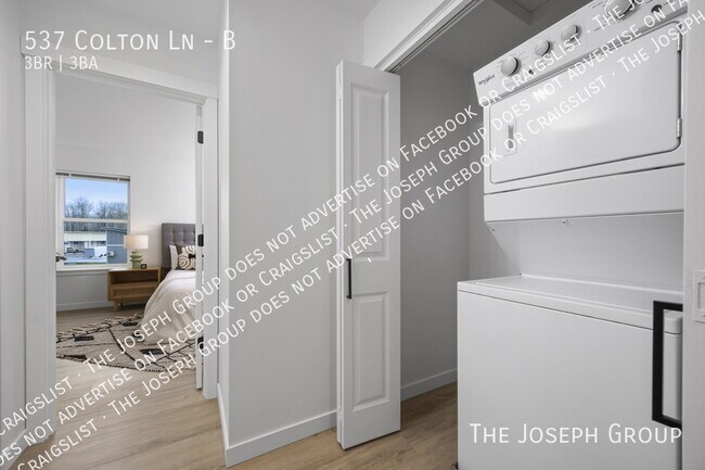 Building Photo - 537 Colton Ln