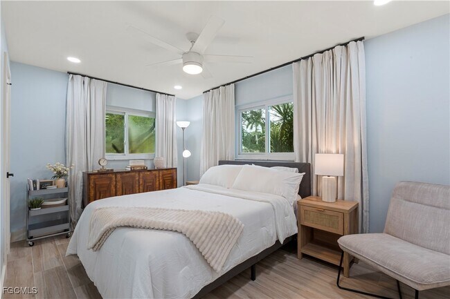 Building Photo - 2412 La Salle Ave