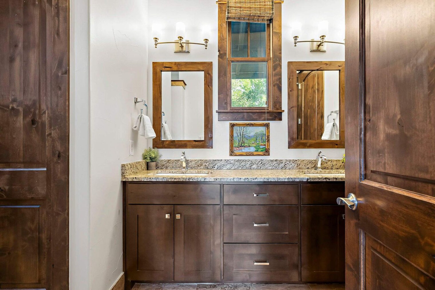 Building Photo - 19221 Lost Tree