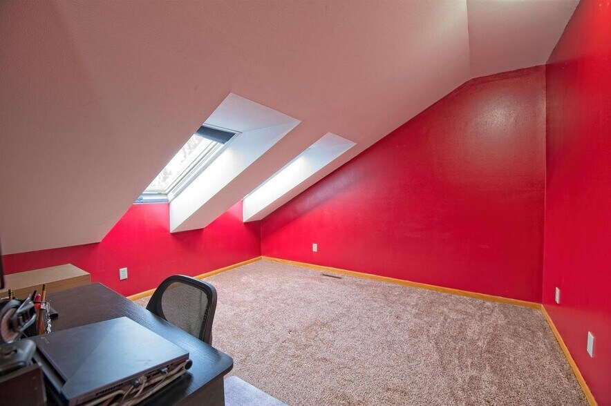 Building Photo - 133 Ponwood Cir