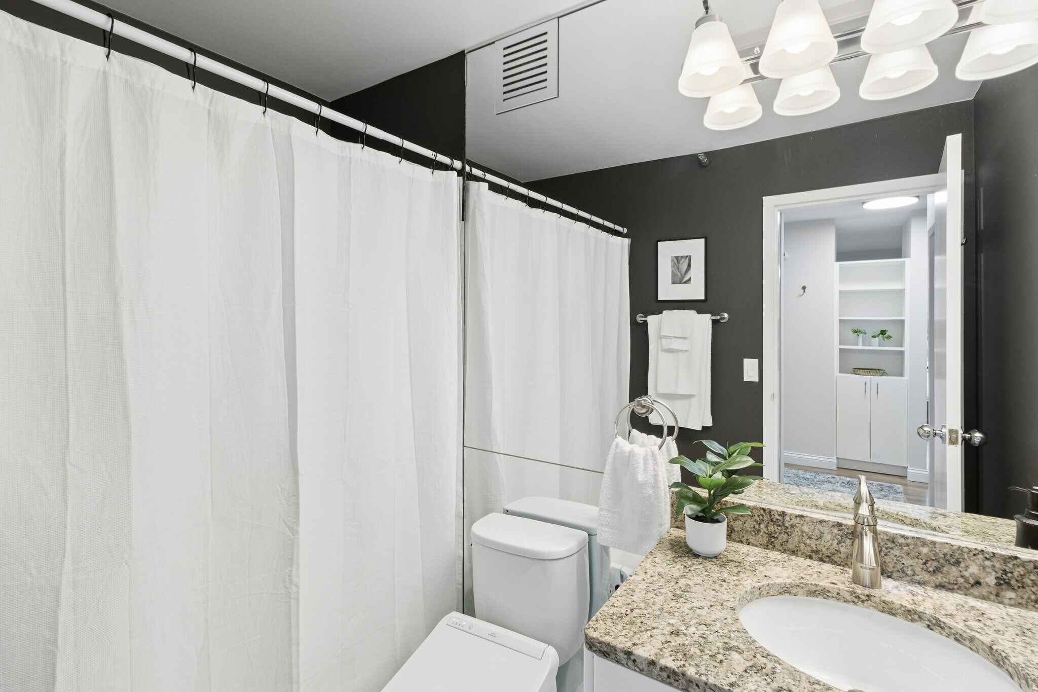 Bathroom with Toto Bidet - 1212 N La Salle Dr
