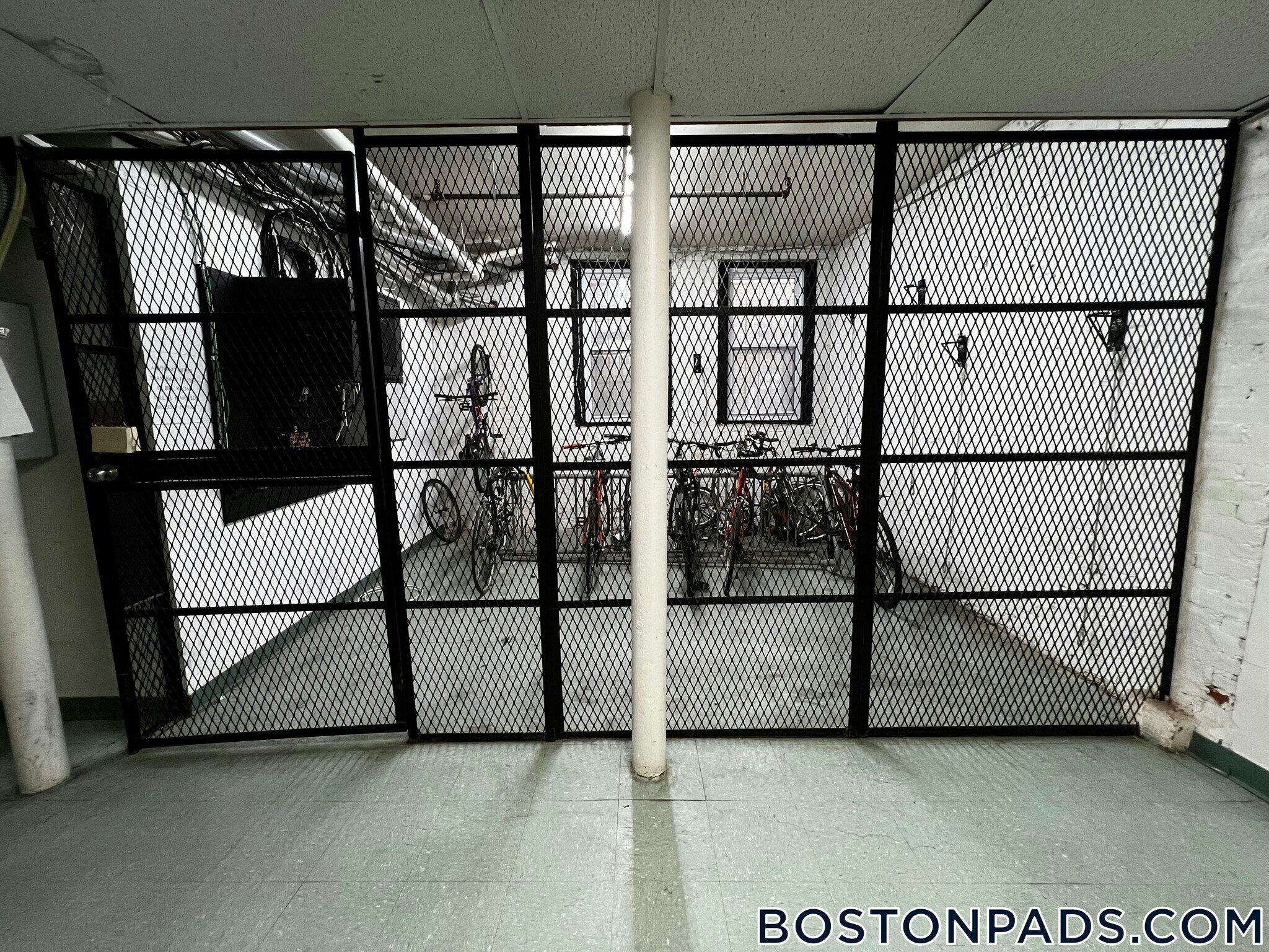 Building Photo - 31 Queensberry St