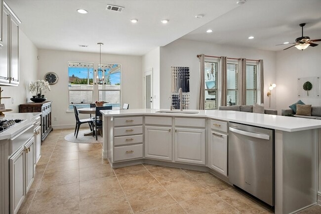 Building Photo - 4576 Berry Ridge Ln