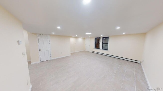 Building Photo - 90-09 68th Ave