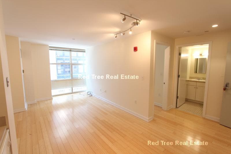 Building Photo - 40 Boylston St