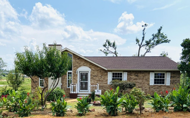 Primary Photo - 7918 Holly Hills Dr