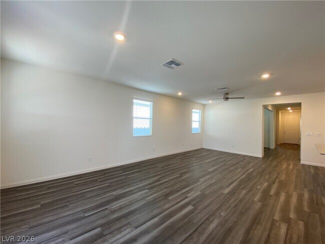 Building Photo - 4231 Scarlet Cob Ave