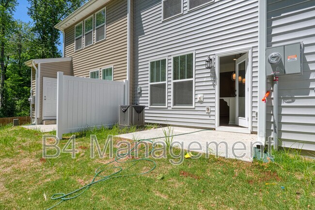 Building Photo - 416 W Parima Ct