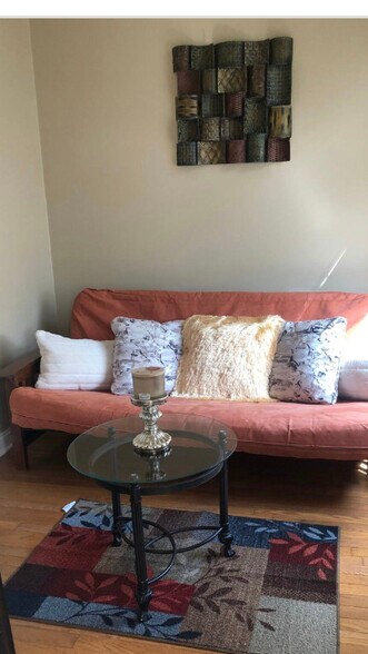 Building Photo - 6630 S Ingleside Ave