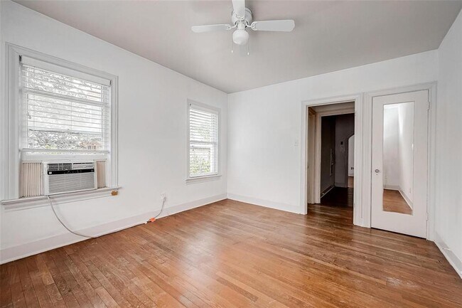 1111 Banks St 1111 Banks St Houston - 1111 Banks St Houston Tx Building Photo 