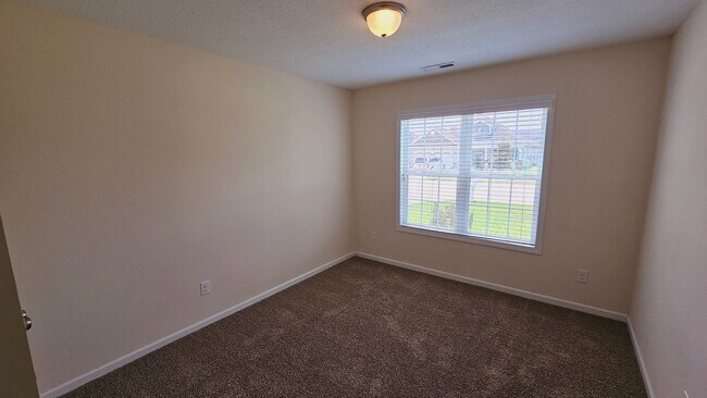 Building Photo - Wonderful 3BR, 2BA in Carolina Plantations