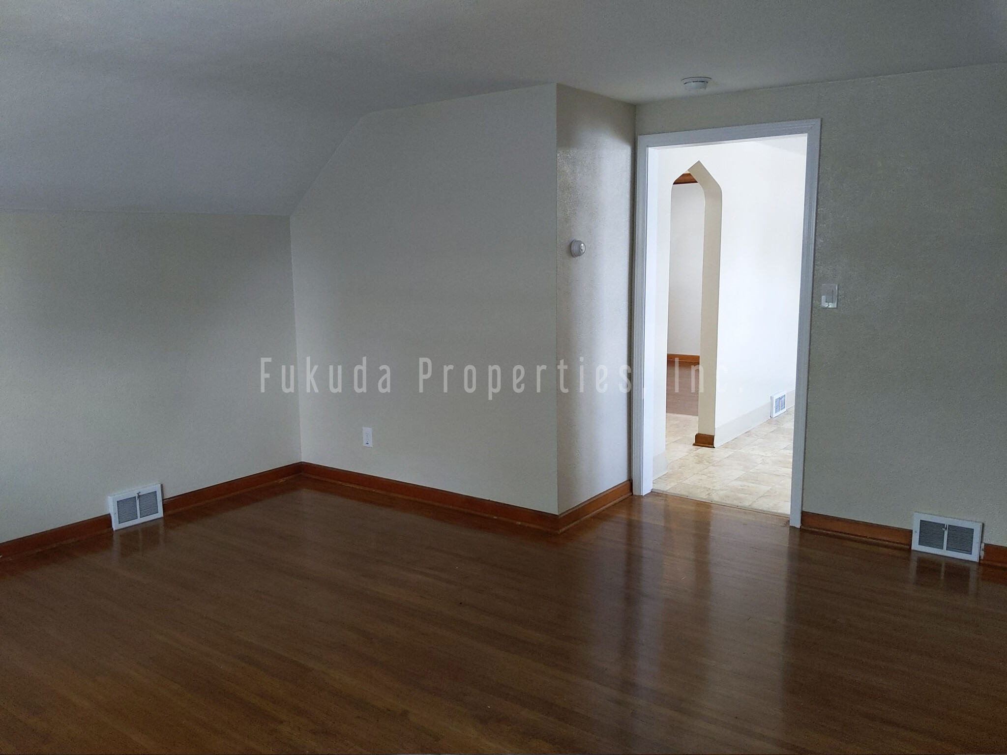 Living room - 2490 Forest Ave