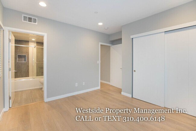 Building Photo - 6548 La Mirada Ave