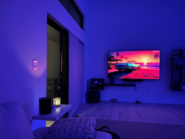 Building Photo - 4380 NW 8th Ct