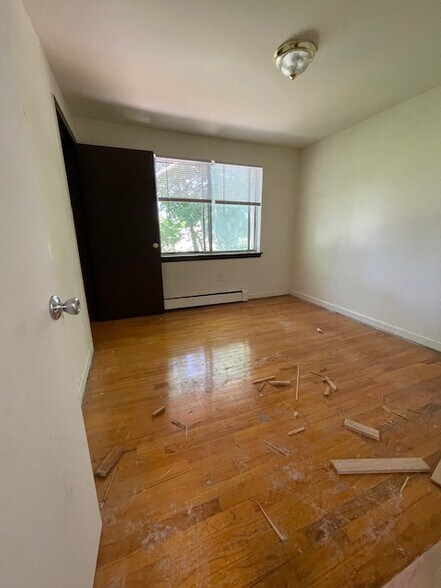 Building Photo - 35 Deerfield Ct