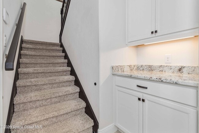 Building Photo - 8212 Paragrass Ave