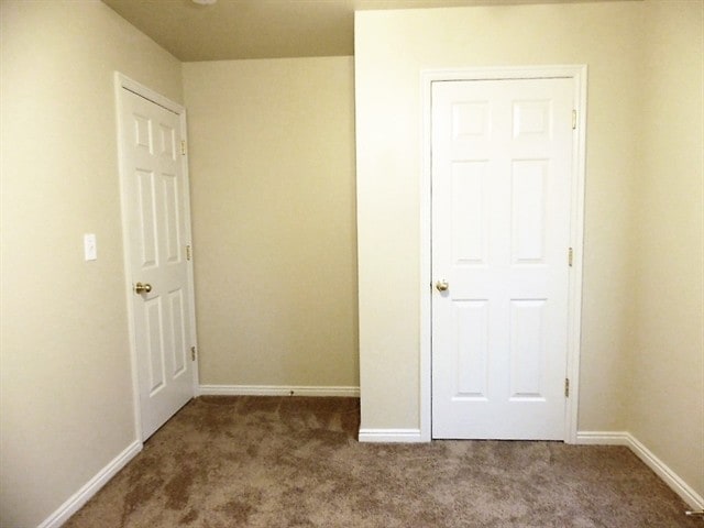 Building Photo - 385 Pommel Dr