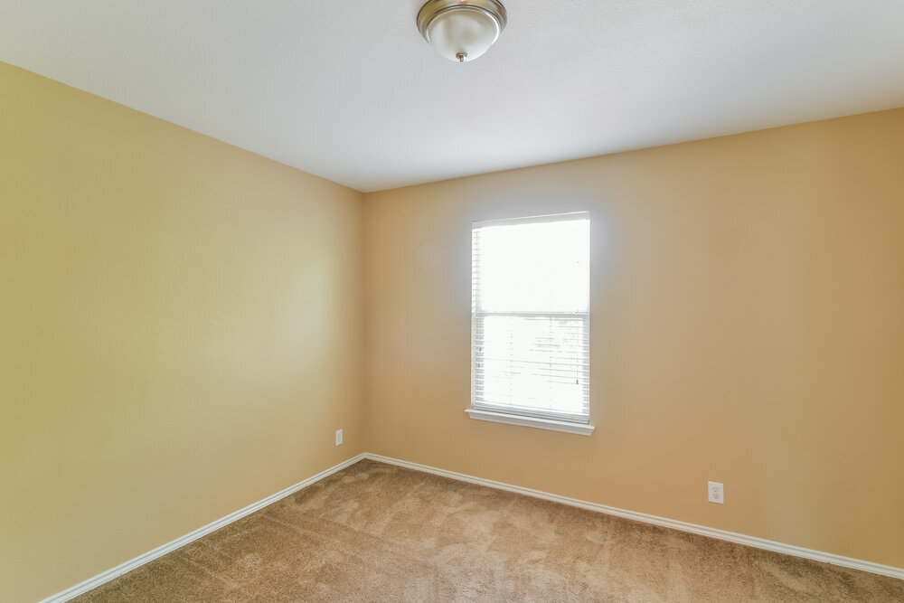 Building Photo - 5523 Red Canyon