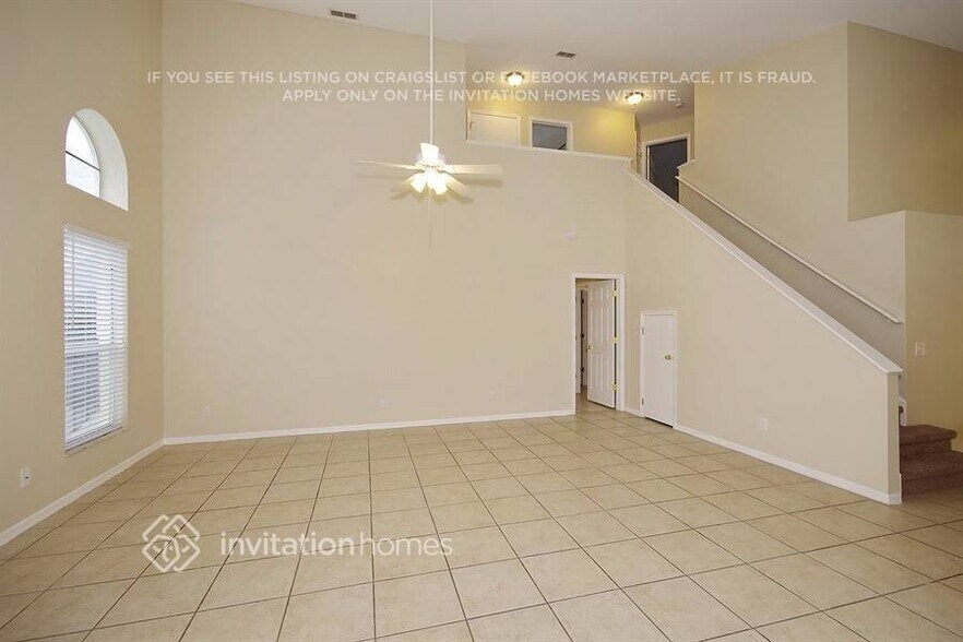 Building Photo - 422 Downing Cir