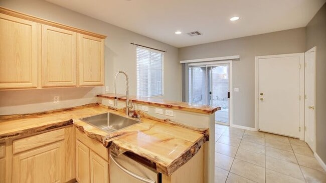 Building Photo - Charming 3-Bedroom Two-Story Home with Balcony & Modern Touches!