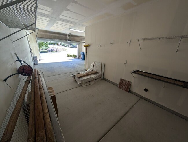 Building Photo - 3622 Portiani Dr