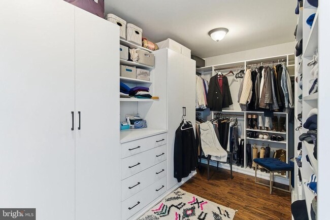 Building Photo - 259 Mt Lucas Rd